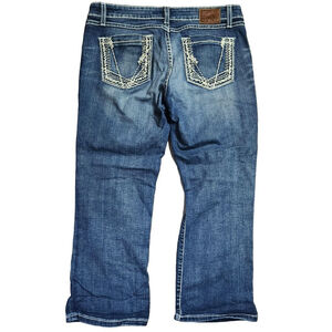 BKE Women's Blue Jeans Size 28